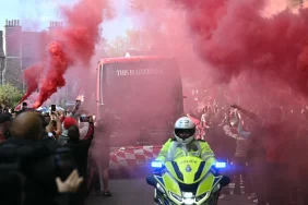 Anfield'da olağanüstü önlem: Manchester City otobüsü arka yoldan girdi