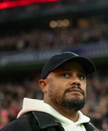 Bayern Münih'te şok: Vincent Kompany acil hastaneye kaldırıldı