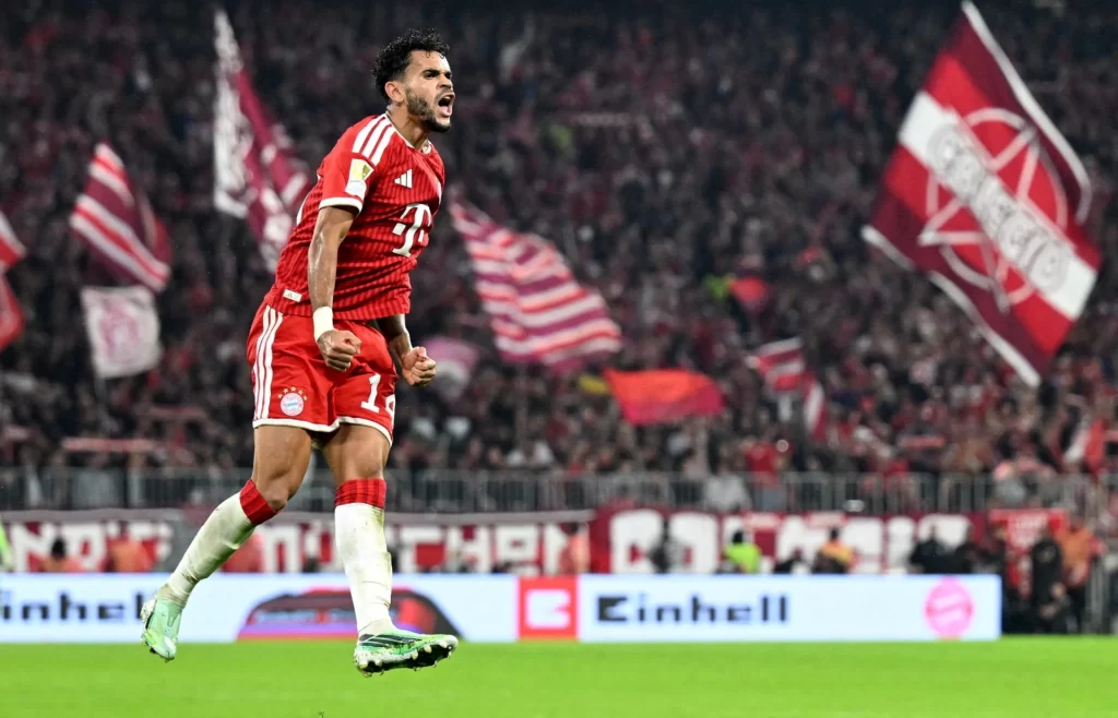 Bundesliga'da gol yağmuru: Bayern Münih zirveyi fırtınayla aldı