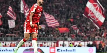 Bundesliga'da gol yağmuru: Bayern Münih zirveyi fırtınayla aldı