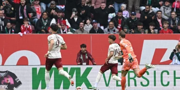 Bundesliga'da tarihi rekor: Neuer'in hatası en hızlı golü getirdi