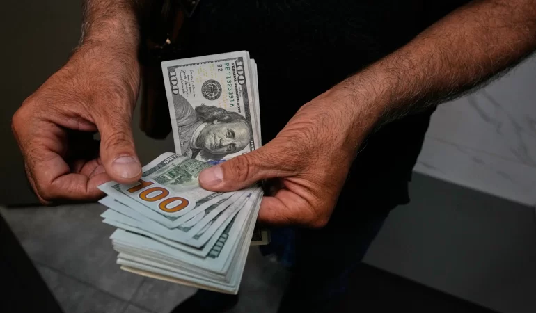 Dolar 18 ayın zirvesinden indi: Euro yeniden toparlanıyor