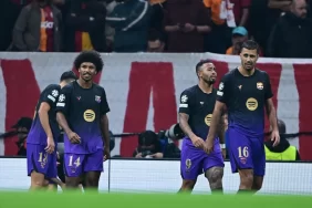 Galatasaray öne geçtiği maçta Barcelona kabusunu yaşadı: 1-4