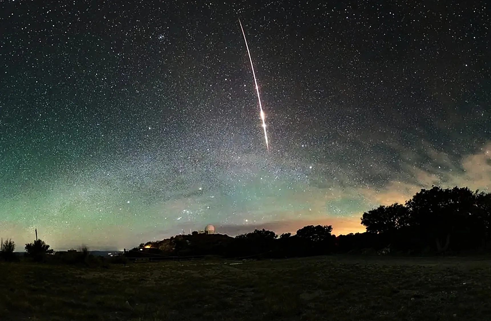 Gökyüzünde ateş topu şöleni: Güney Taurid meteorları başladı