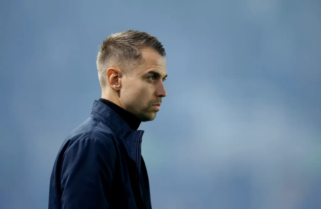 İngiliz futbolunda casusluk depremi: Menajere ceza yağdı!