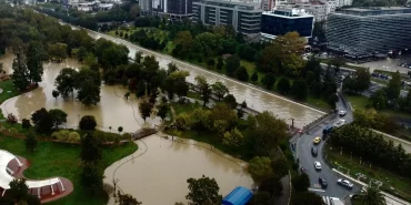 İstanbul'da selden zarar gören esnafa 80 milyon liralık nakdi destek