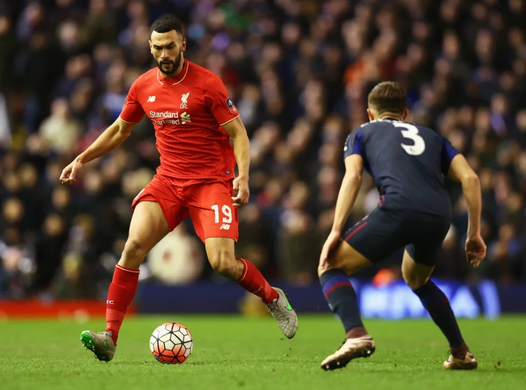 Liverpool ve Süper Lig'in eski yıldızı LinkedIn'de iş arıyor