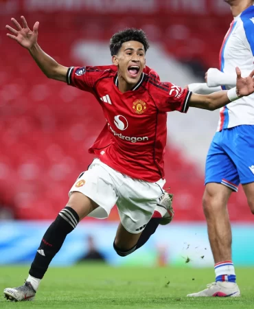 Manchester United'da kriz: 16'lık yıldızdan olay paylaşım!