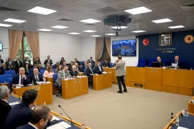 Meclis'te fon depremi: Ekonomi yönetimi ter döktü!