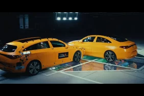 Mercedes'ten dünyada ilk: İki araç ve 8 mankenle dehşet testi!