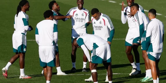 Mourinho eski evinde: Roma ile Real Madrid karşı karşıya!