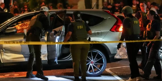 New York’ta göçmen polisine tepki: Küçük çocuğun yanında vurdu