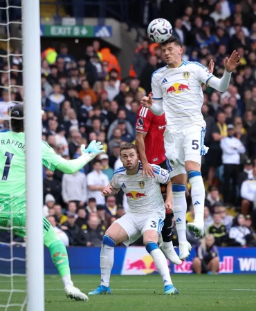 Premier Lig'de kritik viraj: Arsenal kazandı, ManU takıldı