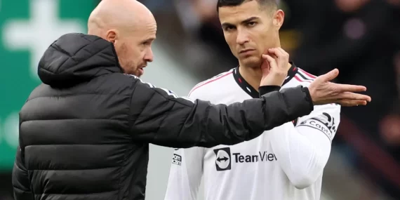 Ten Hag sessizliğini bozdu: Ronaldo beni ve takımı yarı yolda bıraktı