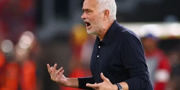 "Utanmazlar": Mourinho Vinicius cezası sonrası İspanya'yı topa tuttu!