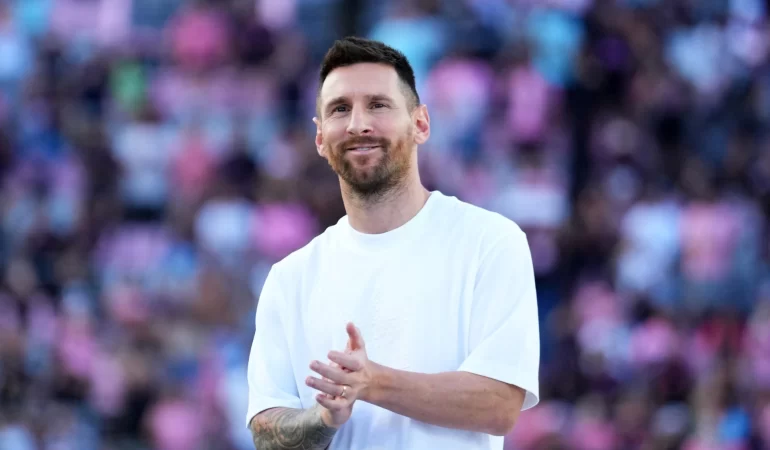 Veda maçından önce Messi'ye büyük onur: Fahri doktora verildi!