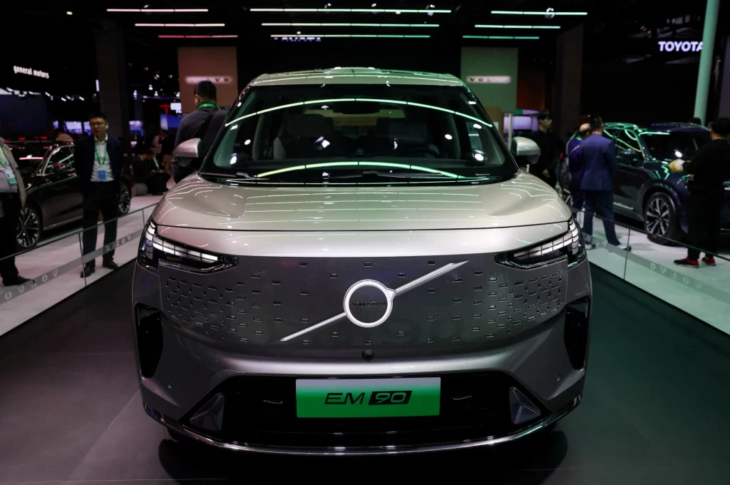 Volvo hisseleri çakıldı: Dev zarar ve 2 bin 500 kişiye veda
