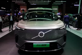 Volvo hisseleri çakıldı: Dev zarar ve 2 bin 500 kişiye veda