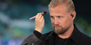 Yeşil sahalardan okul servisine: Schmeichel'ın zorlu emekliliği